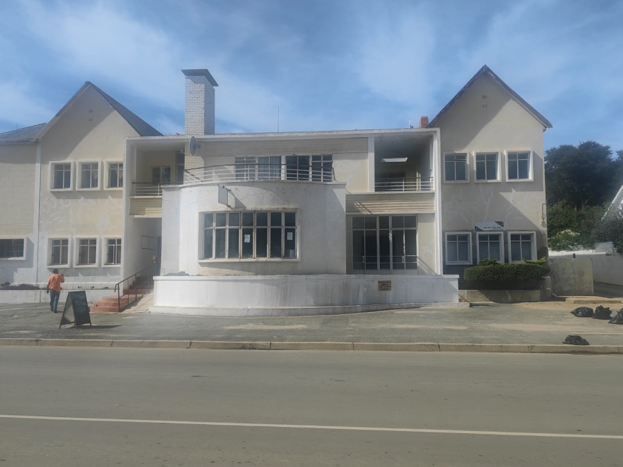 13 Bedroom Property for Sale in Uniondale Western Cape